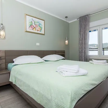 Marin * טרוגיר