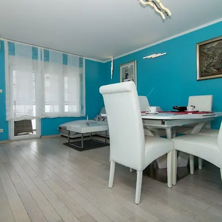 Marin Apartment
