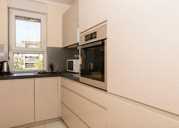 Marin شقة تروغير